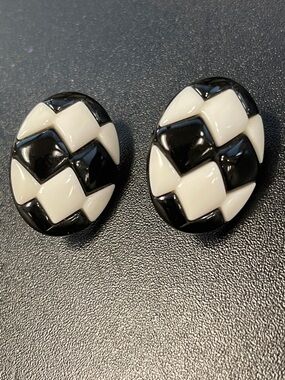 Black and White Checker Oval Clip-On Earrings- B2